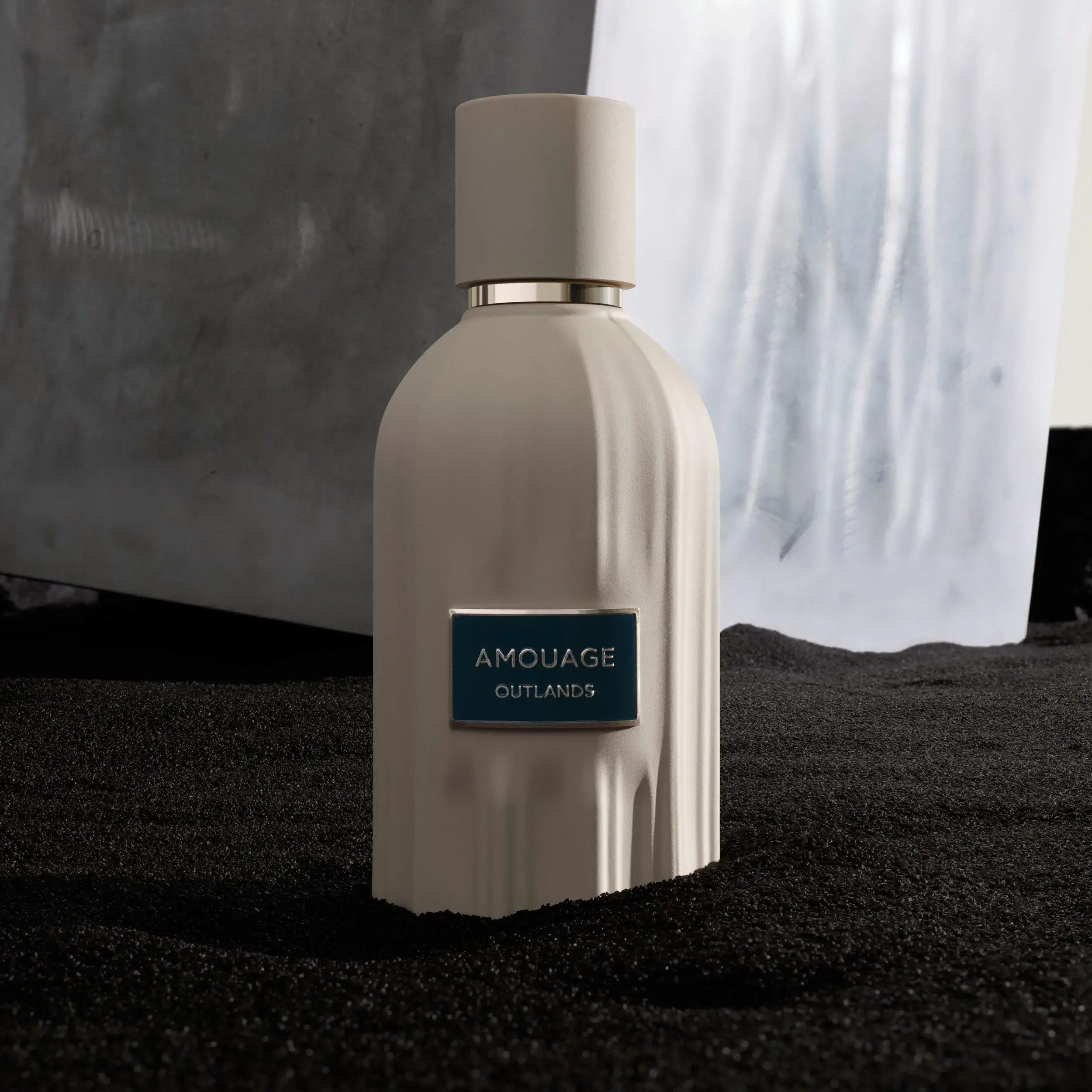 Amouage Outlands 3 1 نقد و بررسی مشخصات عطر آمواج اوتلندز مردانه و زنانه Amouage Outlands