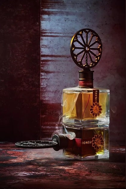 %D8%B9%D8%B7%D8%B1%20%D8%A2%D9%86%D8%AC%D9%84%D8%A7%20%DA%86%D8%A7%D9%85%D9%BE%D8%A7%DB%8C%D9%86%DB%8C%D8%A7%20%D8%A7%DB%8C%DA%AF%D9%86%D8%B3%20%D9%85%D8%B1%D8%AF%D8%A7%D9%86%D9%87%20%D8%B2%D9%86%D8%A7%D9%86%D9%87%20Angela%20Ciampagna%20Ignes 3 min بررسی، مشاهده قیمت و خرید عطر (ادکلن) آنجلا چامپاینیا ایگنس Angela Ciampagna Ignes اصل